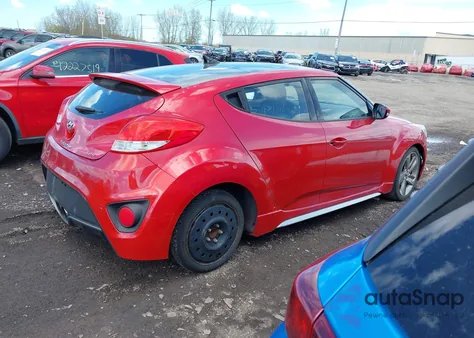 2013 Hyundai Veloster Turbo W/Black z USA, uszkodzony, nr VIN KMHTC6AE3DU126784